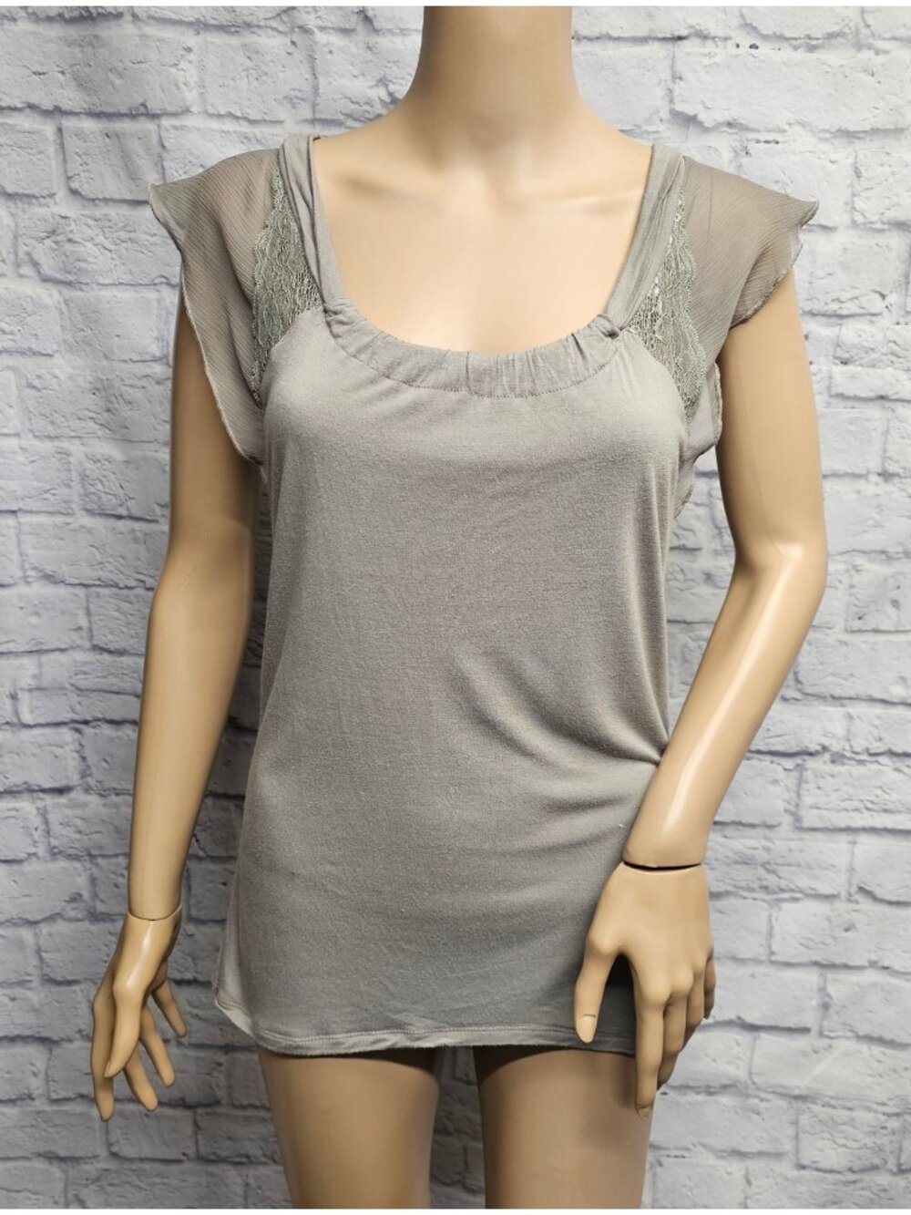 OLD NAVY GRAY TAUPE S CHIFFON GAUZY FLORAL LACE BUNCHED SCOOP NECK TOP TEE